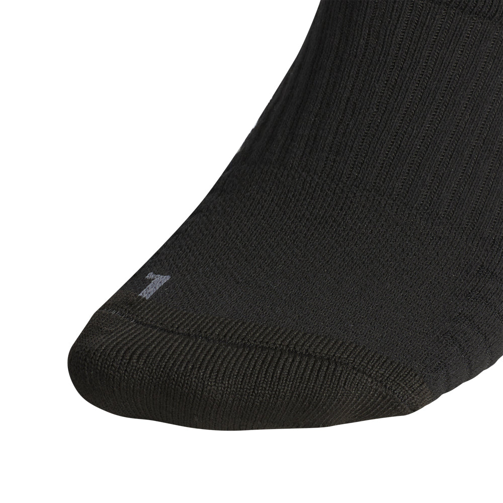 Comfortable and stylish slouch crew socks for casual wear, perfect for pairing with any outfit.