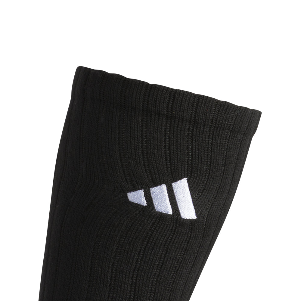 A pair of slouch crew socks for men, featuring a soft, breathable material ideal for everyday use.