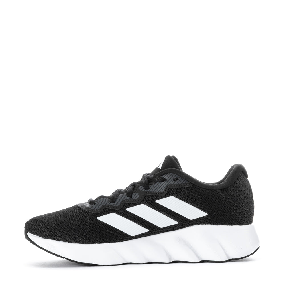 Close-up of the cushioned midsole of the Adidas Switch Move sneakers for womens jogging.