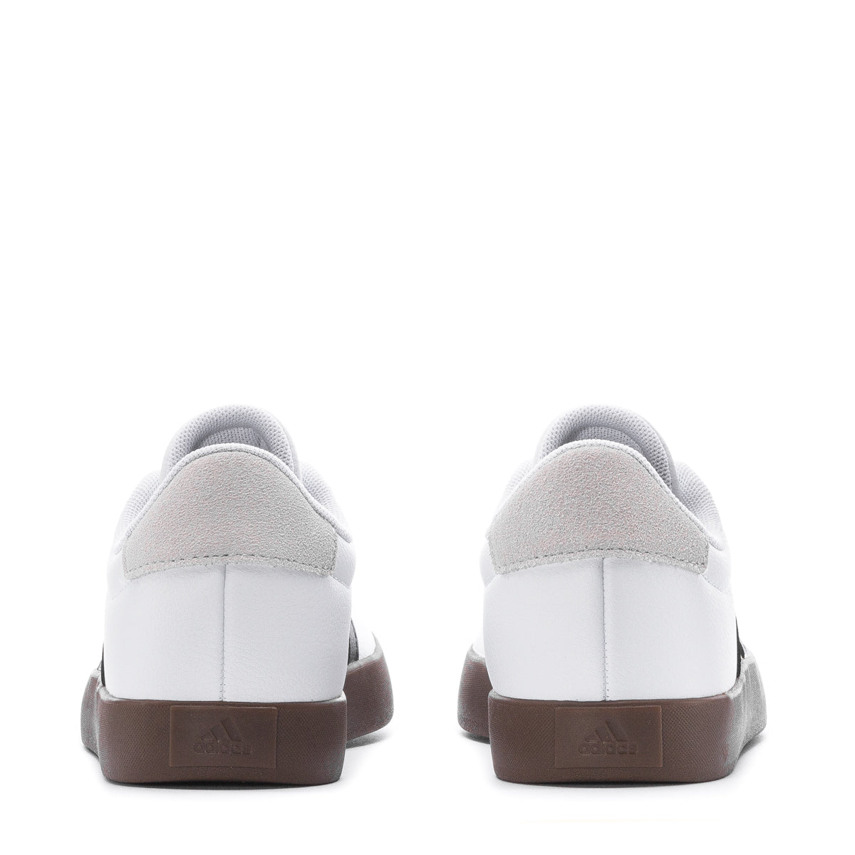 Lightweight kids sneakers with cushioned footbed, ideal for sports and play.