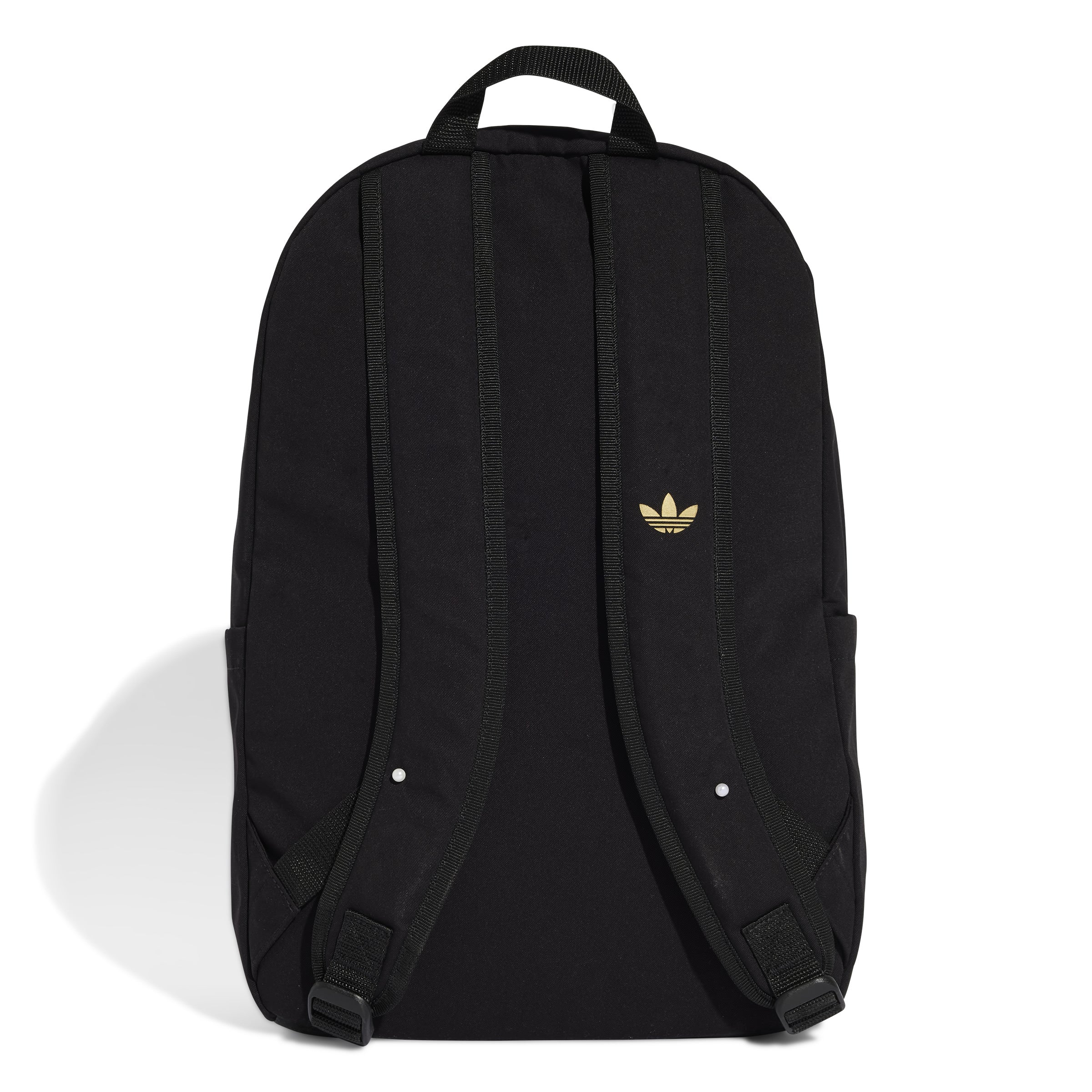 Close-up of the backpacks compartments and sturdy zippers