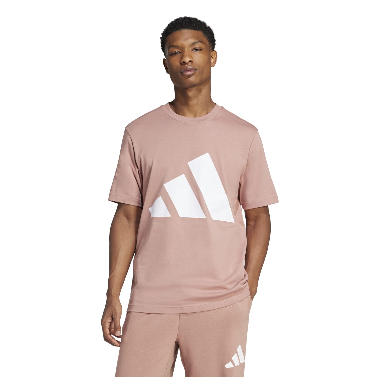 Close-up of ribbed crewneck and breathable cotton fabric on mens adidas gym t shirt
