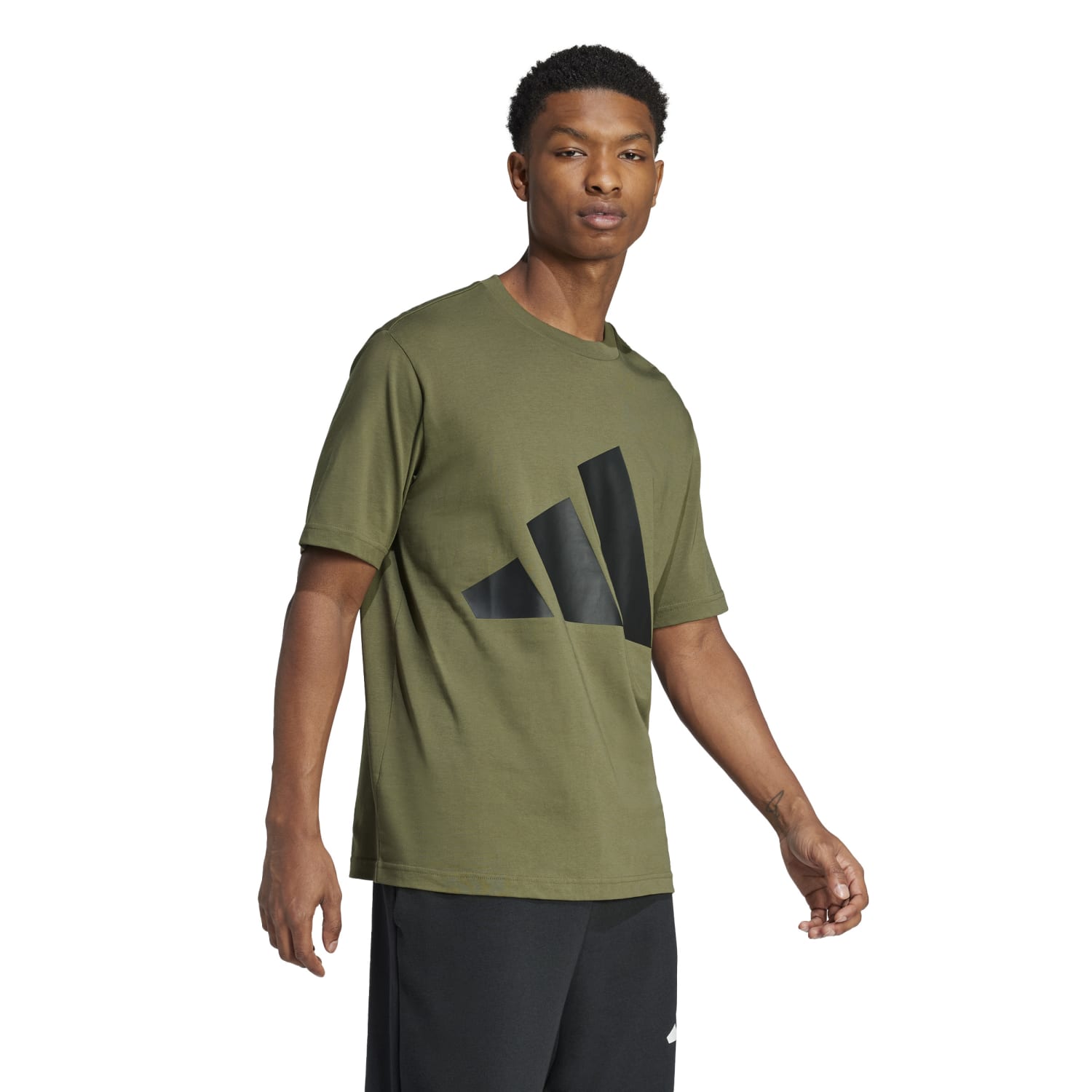 Casual outfit idea featuring the Adidas mens gym shirt paired with stylish shorts.
