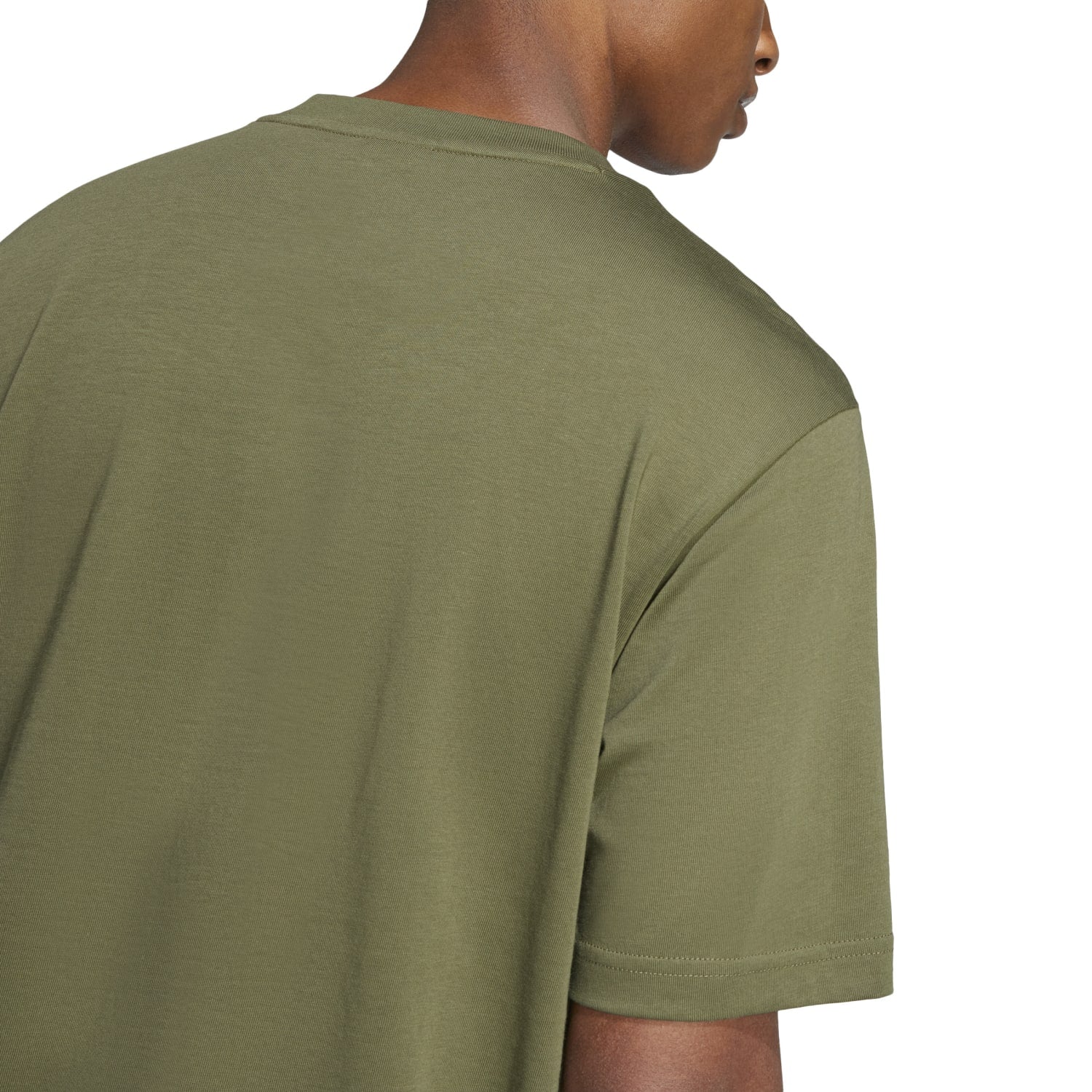Casual outfit idea featuring the Adidas mens gym shirt paired with stylish shorts.