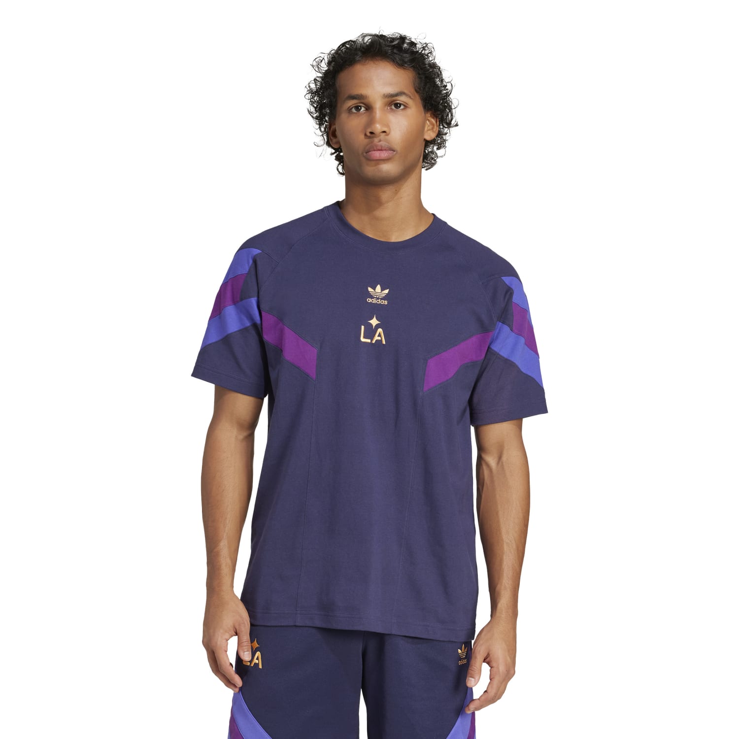 Side angle showing relaxed fit of the sports t-shirt with breathable fabric