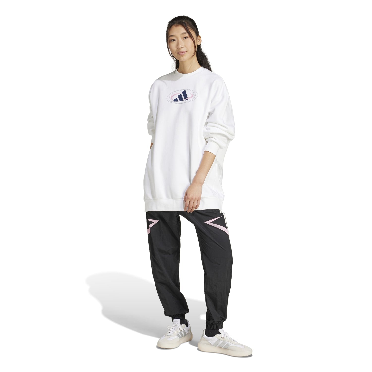Woman wearing Adidas womens athletic pants with pockets during a workout session