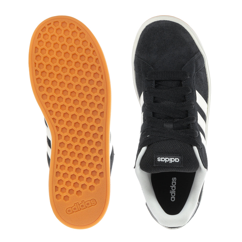 Side view of Grand Court 00s youth sneakers for active boys