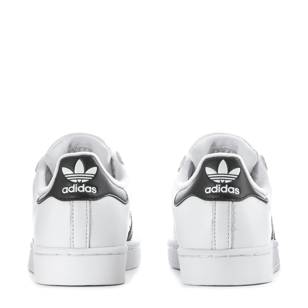 Close-up of the padded tongue and collar of Adidas Superstar Womens Sneakers for enhanced comfort.
