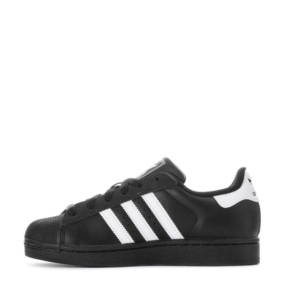 Close-up of the padded tongue and collar of Adidas Superstar Womens Sneakers, emphasizing comfort and durability.