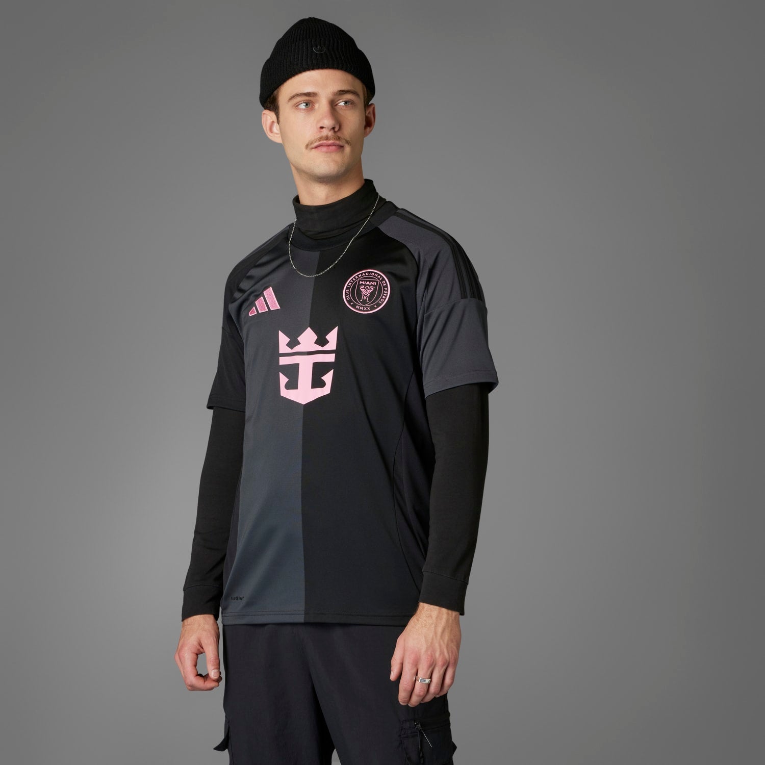 Close-up of jersey fabric and mesh side panels for breathability