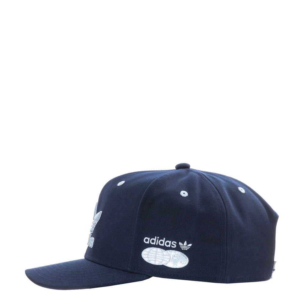 Adidas Modern 2.0 structured snapback cap from the side, perfect for outdoor activities.