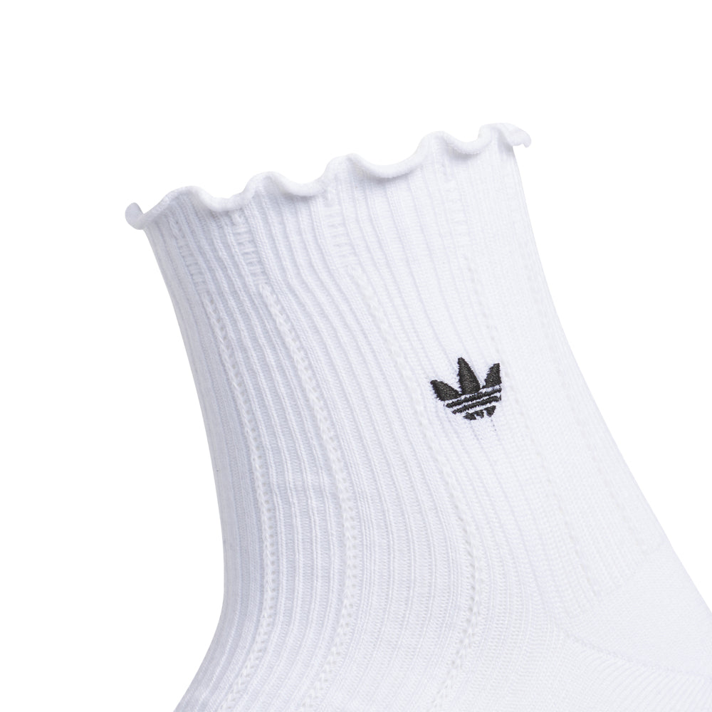 Front view of medium ruffle quarter socks showcasing the ruffle detail