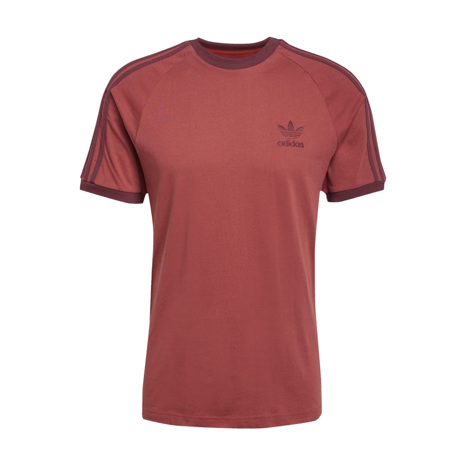 Close-up of men's slim fit adidas t-shirt with 3-stripes on shoulder