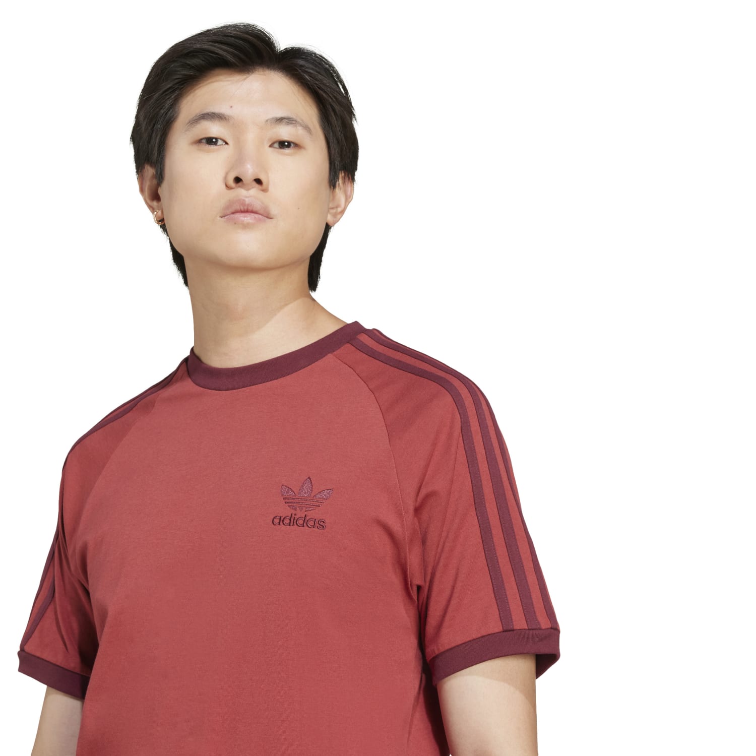 Close-up of mens slim fit adidas t-shirt with 3-stripes on shoulder