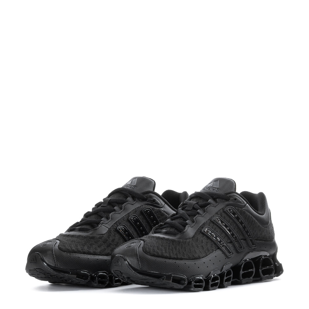 Close-up of the cushioned insole and breathable mesh in Megaride mens sneakers