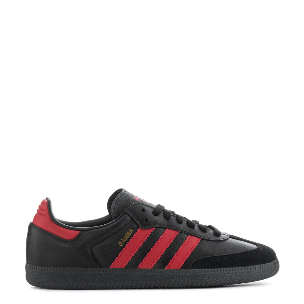Side view of Adidas Samba OG men's sneakers highlighting the leather and synthetic upper