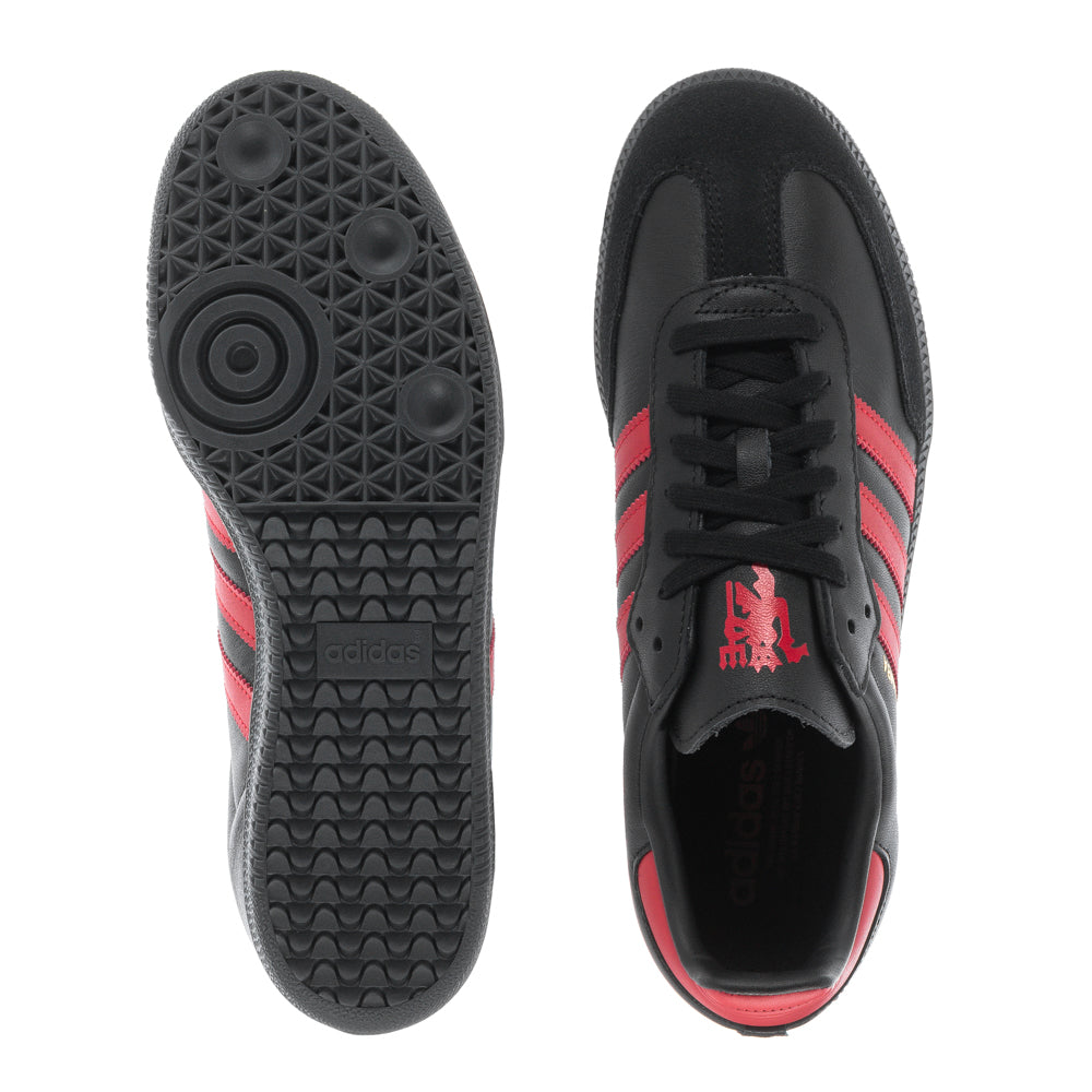 Close-up of the rubber outsole on Adidas Samba OG for good traction and durability