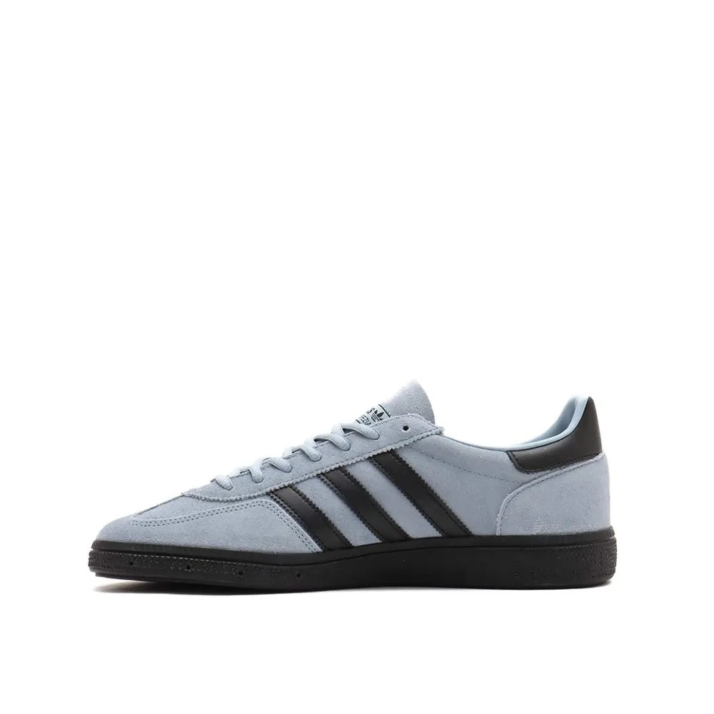 Front view showing stylish blue laces and heel tab detail