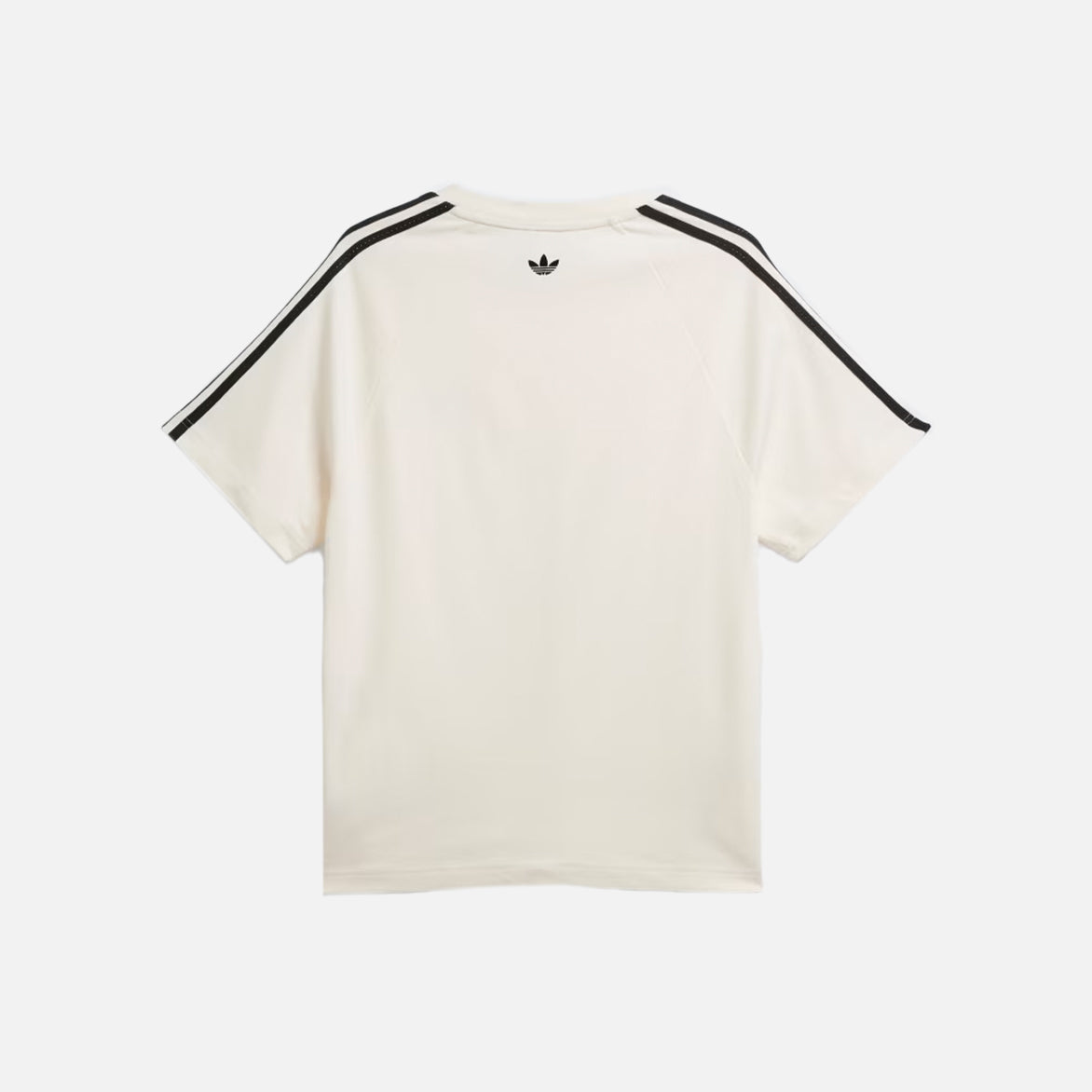 Close-up of ribbed collar and embroidered Trefoil logo on the back neck